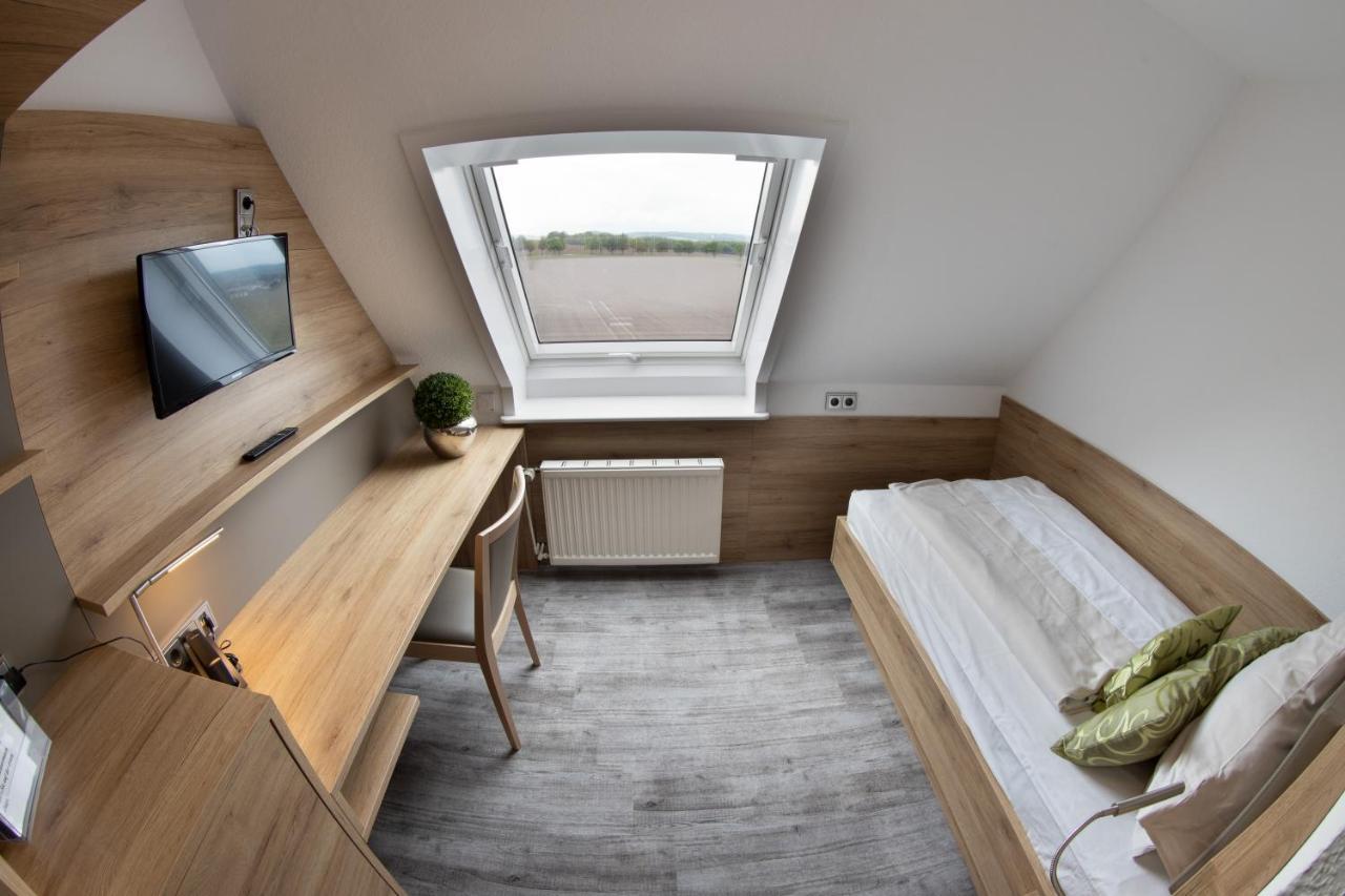 Deeke'S Quellenhof Hotell Lubbecke Exteriör bild