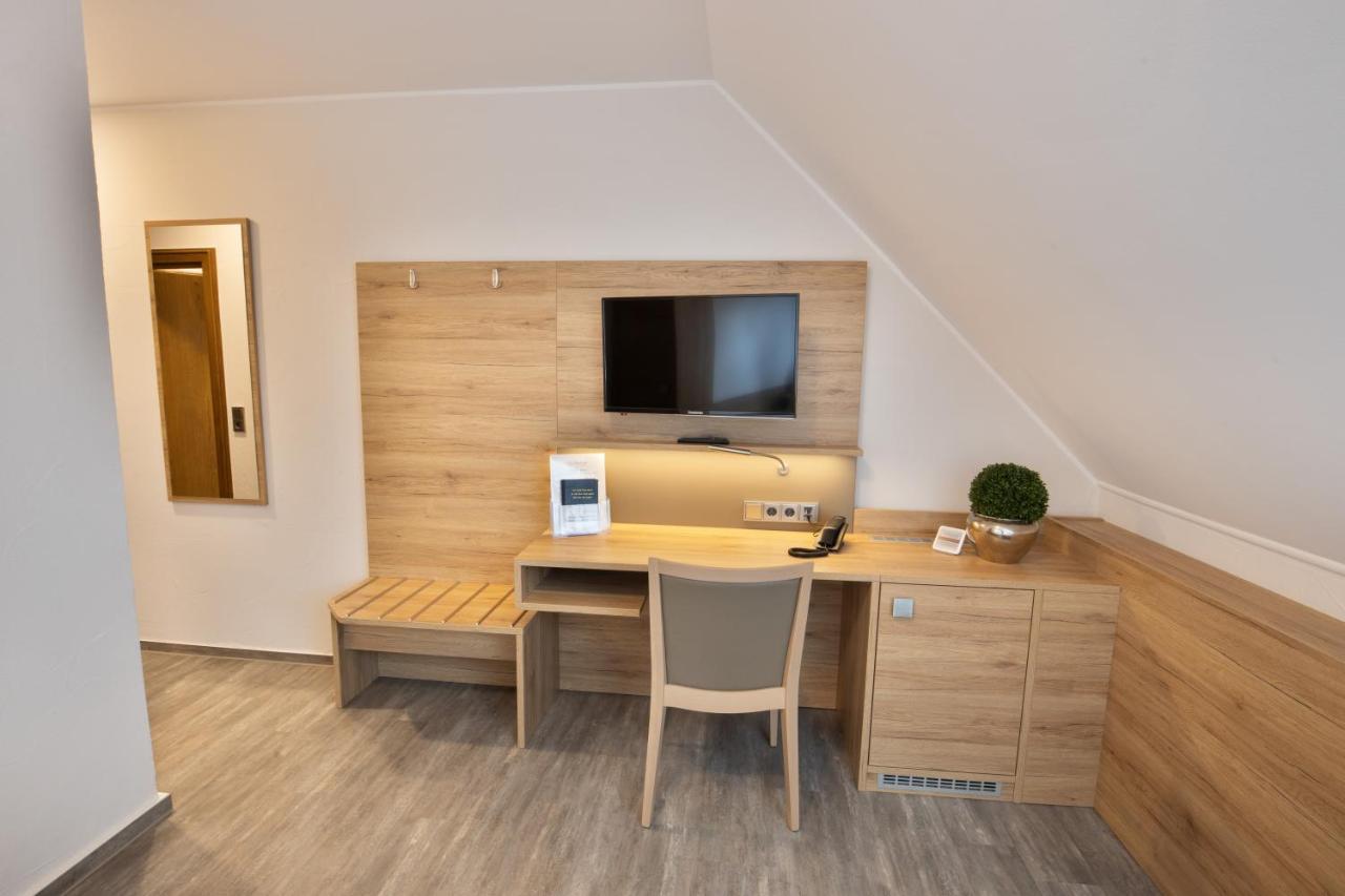 Deeke'S Quellenhof Hotell Lubbecke Exteriör bild